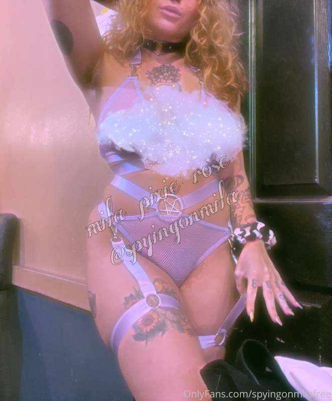 You could see me on my other account 🤤
onlyfans.com/spyingon..