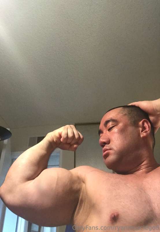 Ryanmusclegod - Onlyfans - 12 Sep, 2024