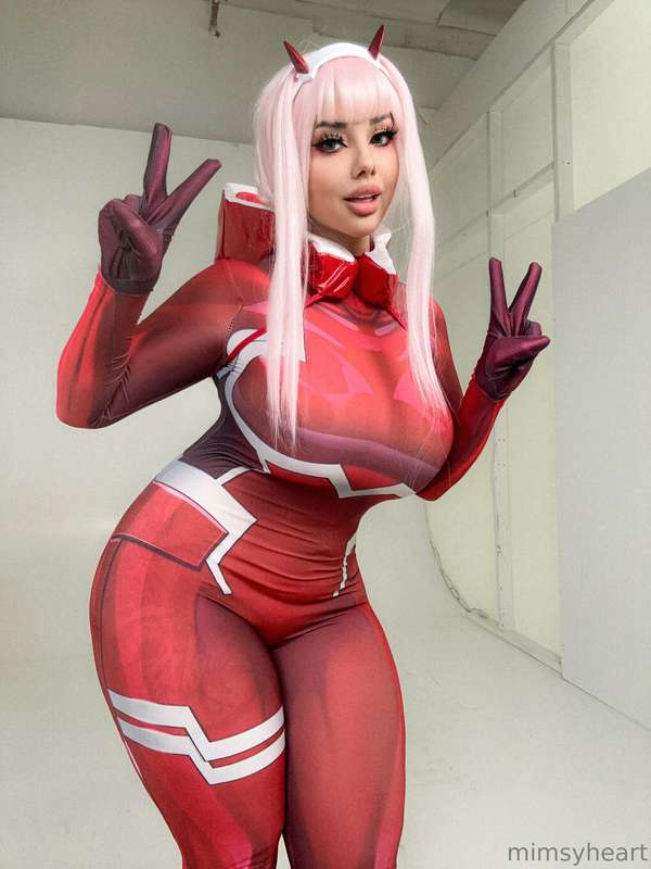 swipe to rip zerotwo’s suit 🫢 