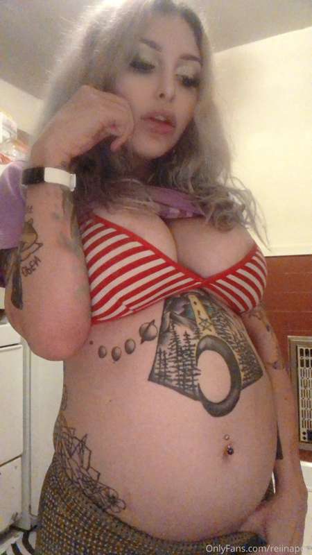 do any of these fit my high standards for Reddit? 😋 who want.. 8