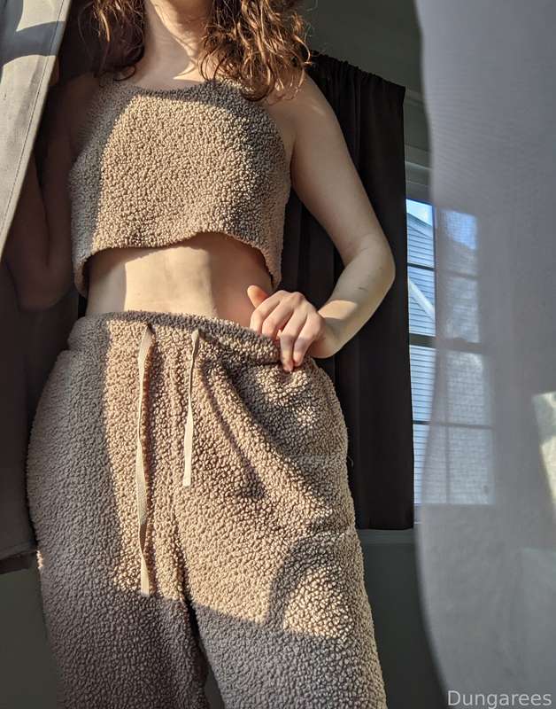Dungarees - Fansly - 17 Apr, 2022 2