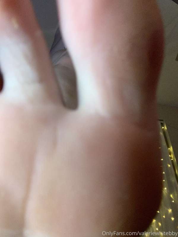 Stepping on my little elves 4