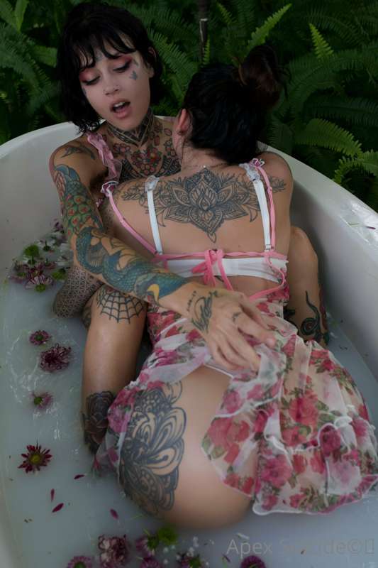 Garden goddesses with @thecottagecoredoll 4