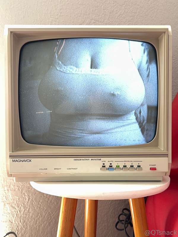I really wanna do like a CRT JOI or something, are yall down..
