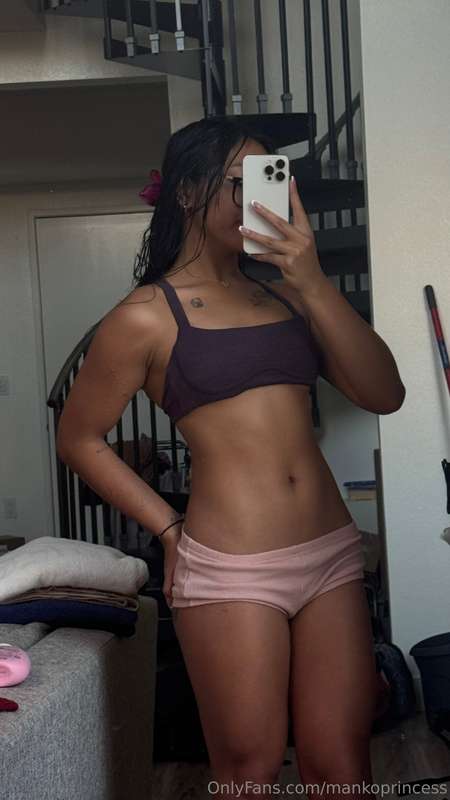went to the gym for the first time in a couple of weeks >_< .. 2