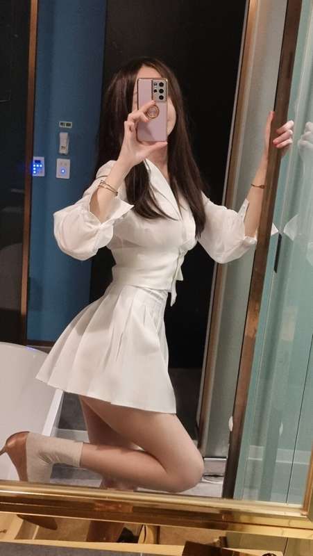 I did a cum shot, but I adjusted the direction I can't see i.. 3
