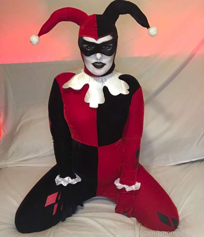 Like what you see Puddin’? ❤️🖤 3