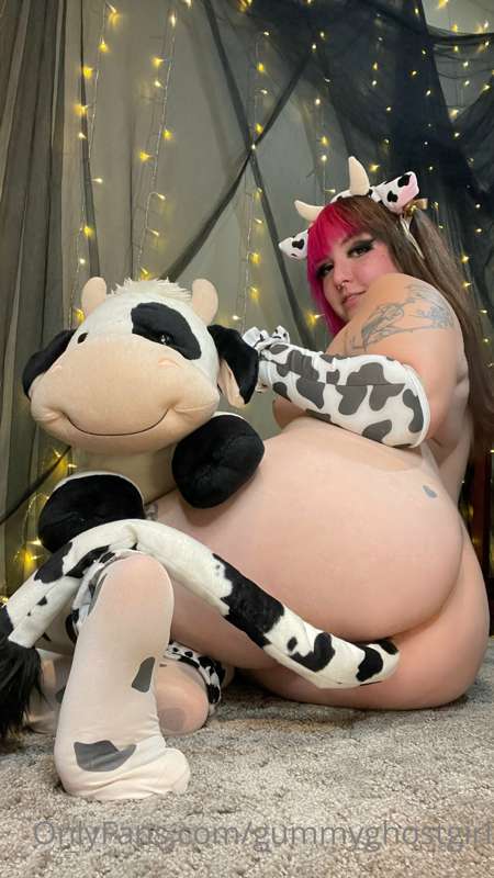 Lookin for a cow wrangler to tie me up and put me in my plac.. 17