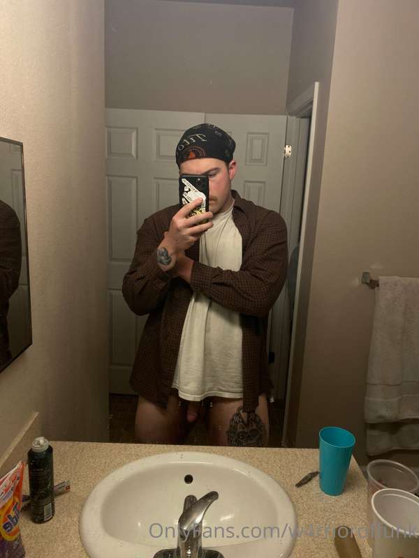 Just got back and I’m hard what would you do?