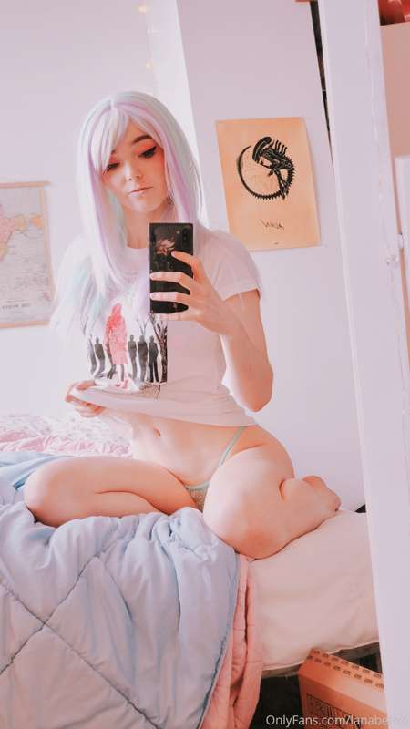 whos ready for some sailor moon lewds and a video tonight? ;..