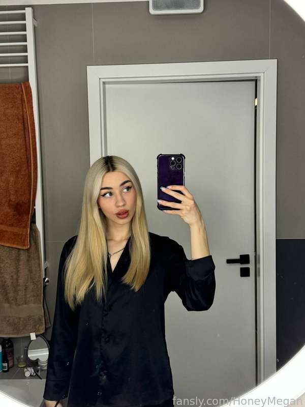 Honeymegan - Fansly - 04 May, 2024