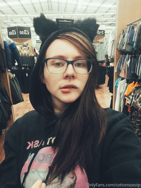 Halloween stuff is in the shops 🎃 got a little bit too excit..