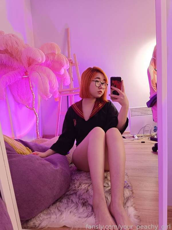 Your_Peachy_Girl - Fansly - 31 Oct, 2024 10