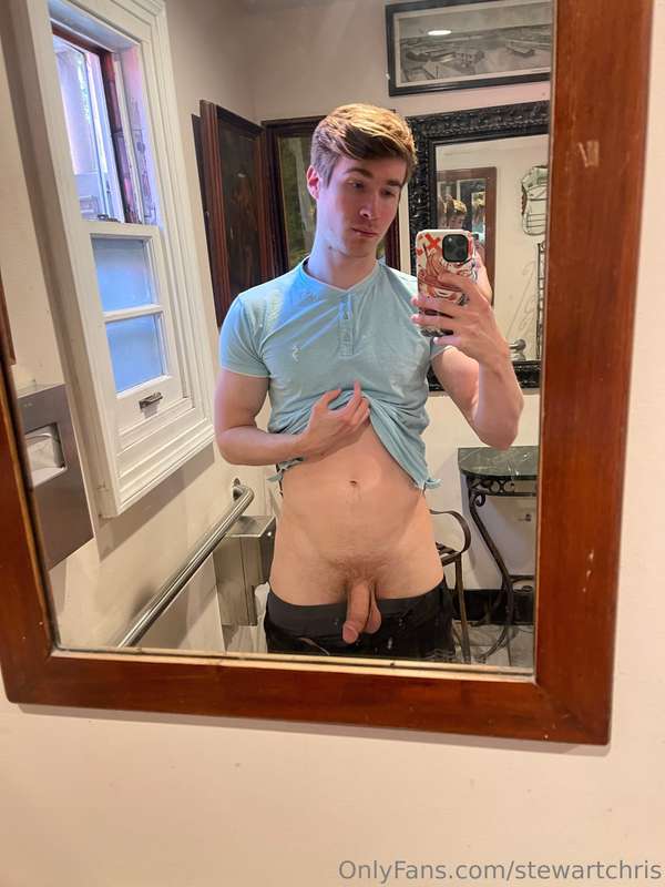 Quickie Restroom pics while waiting for food 😉 12