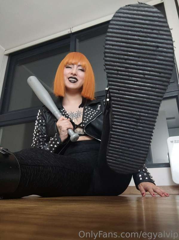 🎃 NEW HALLOWEEN SET 🎃 40 NEW PICS 🎃
I HAVE MORE COSTUMES AND.. 2