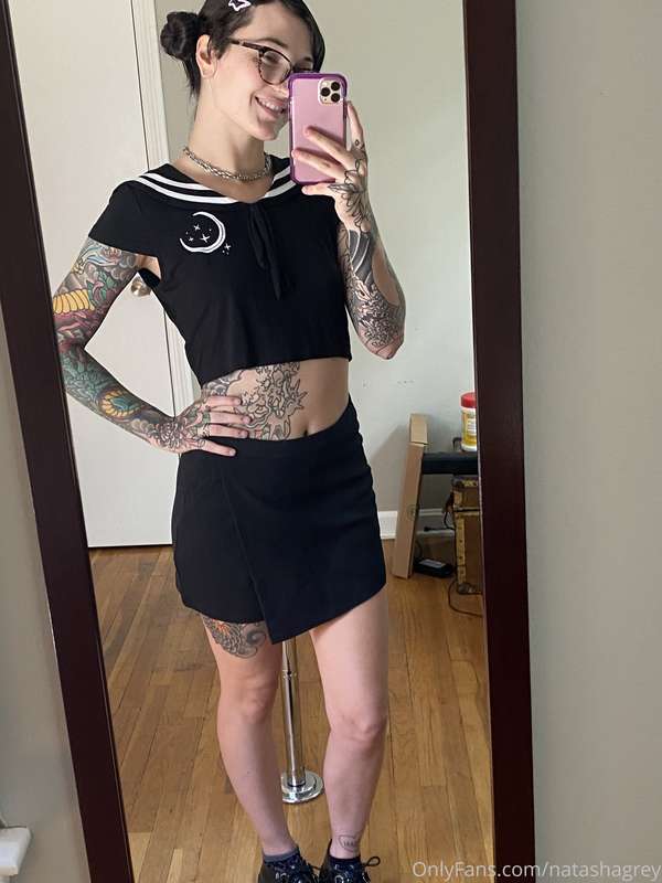 Do you like my outfit today?? 😍 I feel like a lil anime girl..