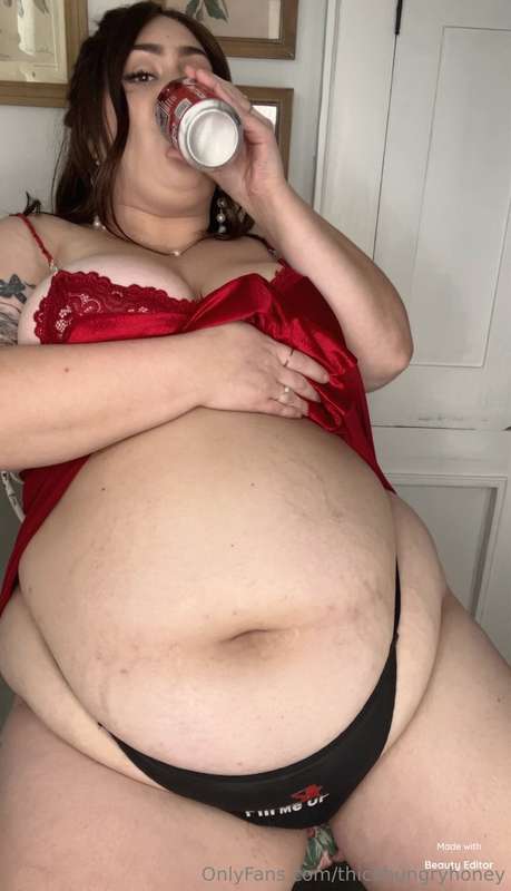 I didn’t even ask to be this fat and hot 14