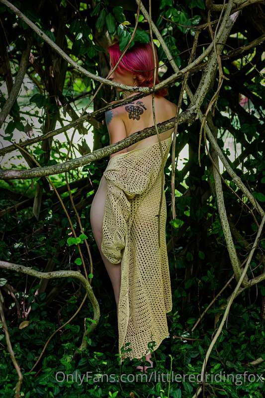 Another image from my shoot with Don 🫣🍑 I have been so busy ..