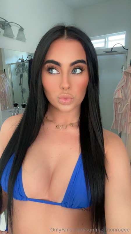 Pouting pretty, might be thinking dirty 😜