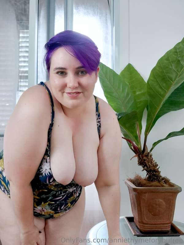 Swipe and if you like what you see then join my VIP @annieth.. 1