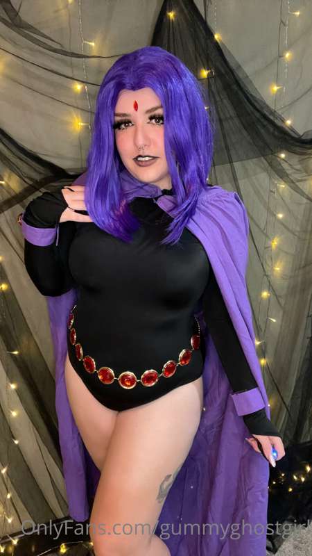 When there’s trouble you know who to call… T33N TITANS! 💜 10