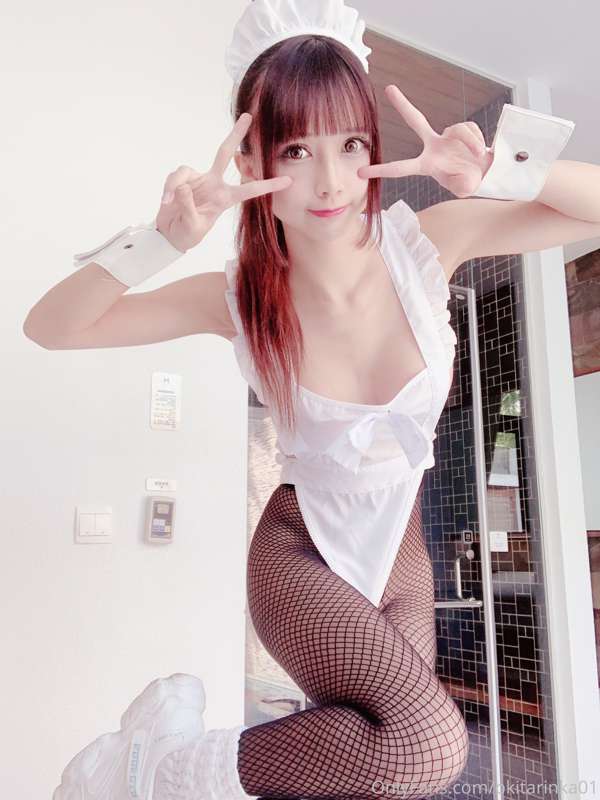 My maid+bunny girl’s selfie ❤️
Do you like this costume?
Thi.. 1