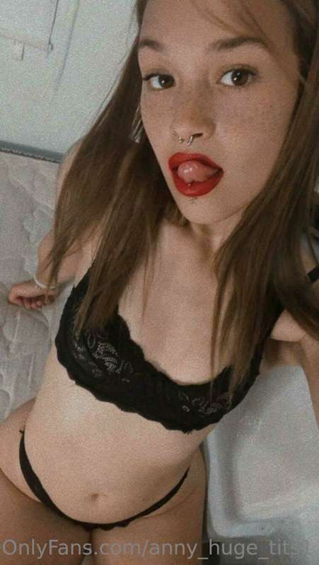 🐍 𝐍𝐄𝐖 @freyablom 𝐍𝐄𝐖 🐍    
    
😈 Ɪ'M A NAUGHTY GꞮƦL WHO WAN..