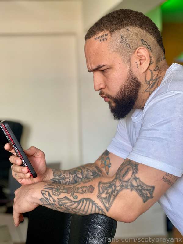 Scotybrayanx - Onlyfans - 01 Apr, 2025