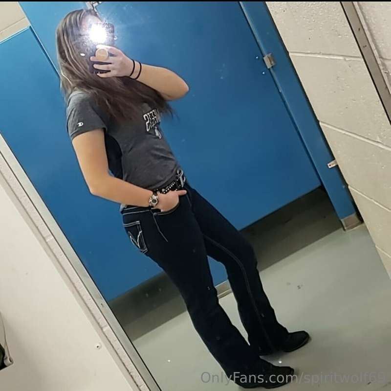 Kinda miss my cowgirl days. I still hated the fact I never g..