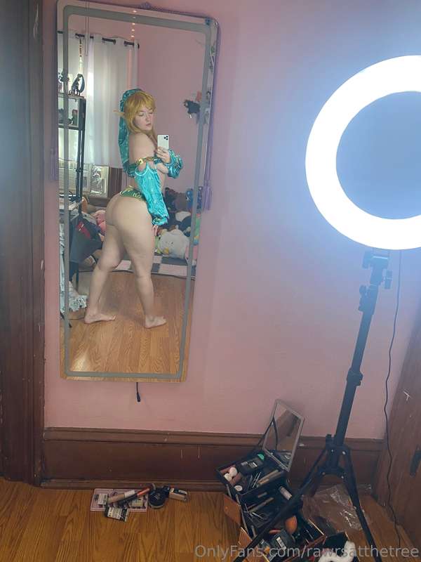 Rawrsatthetree - Onlyfans - 18 Dec, 2024 6