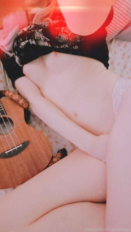 staying home in bed with the girl that loves you 1