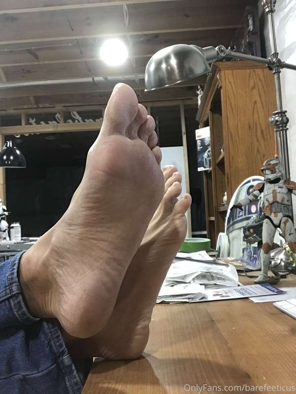 Barefeeticus - Onlyfans - 18 Nov, 2021