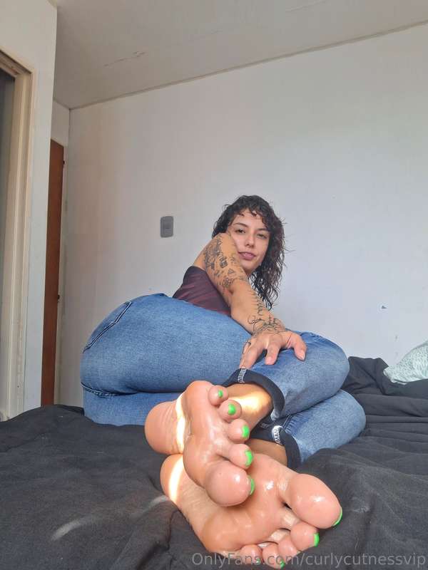 Oily feet set!  I think this is one of my favorite sets, wha.. 9