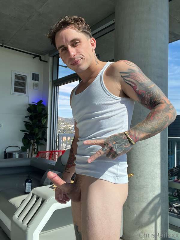 Fuck I need my ass ate and cock sucked 😈 4