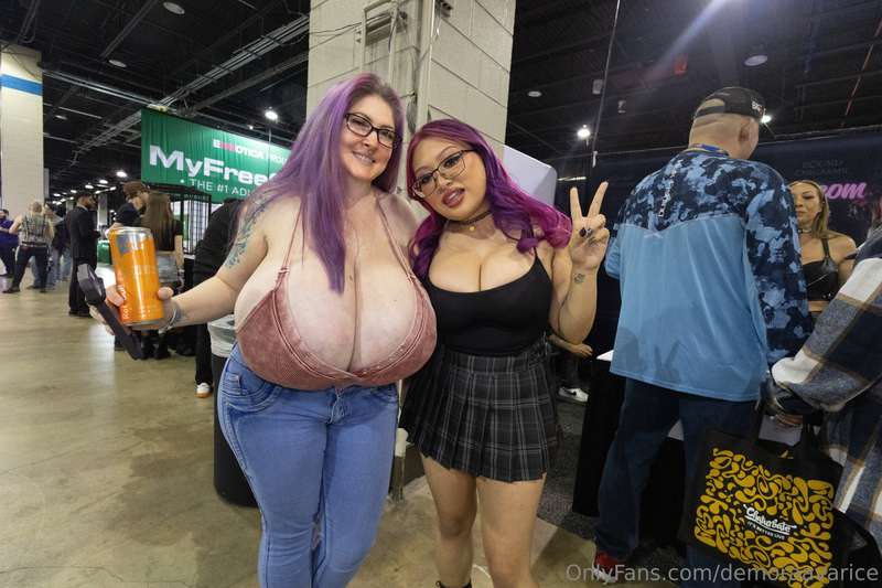 some misc Exxxotica trip stuff! In order of appearance:@nyss.. 9
