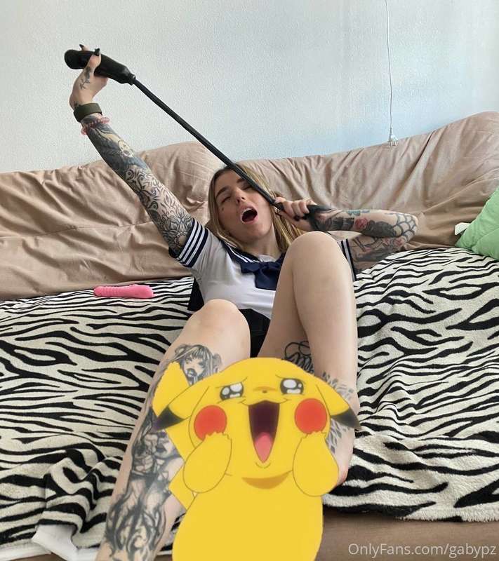 TIP DEAL ONLY TODAY - @julia_moon_xxx 100$ - 50 HOTTEST VIDS..