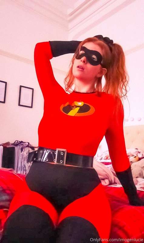 Looking like I’m ready to go kick some ass💁‍♀️😜🦸‍♀️ 1
