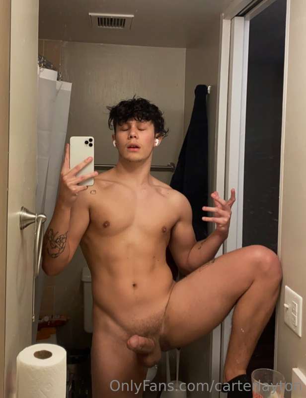 need some slobber on this sweaty cock