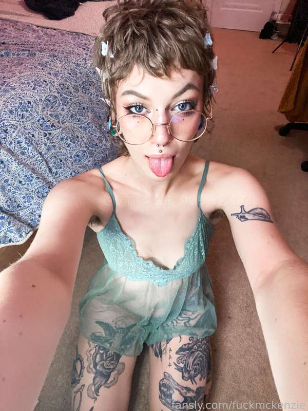 Fuckmckenzie - Fansly - 05 Oct, 2022 2