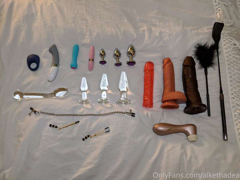 Here's my TOYBOX! Let me know which one you guys want to see..