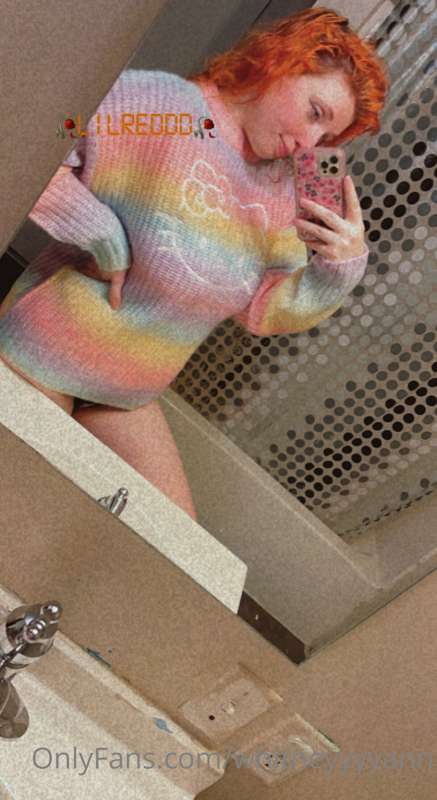 My new comfy outfit 😜 jus got it in the mail , had to show m.. 1