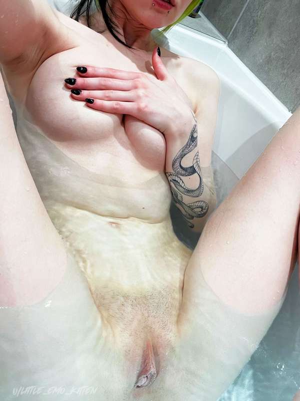 Little_Emo_Kitten - Fansly - 25 Feb, 2025 9