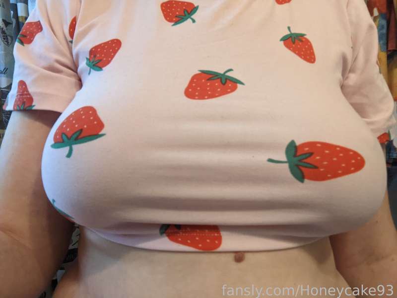Honeycake93 - Fansly - 24 Aug, 2022 31
