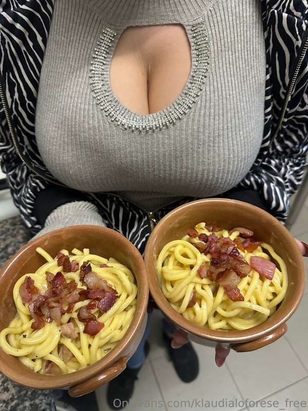Per chi non lo facesse io faccio carbonare e maialate 😏 Ma n..