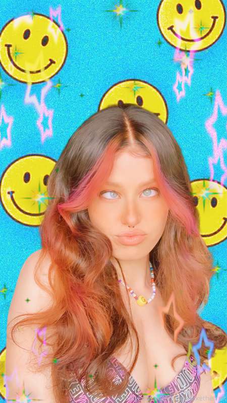 Portrait edits 💜🌈🍇