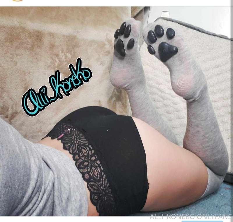 So what do you think about cat girls? 🥺🐈💝 I think I wanna do..