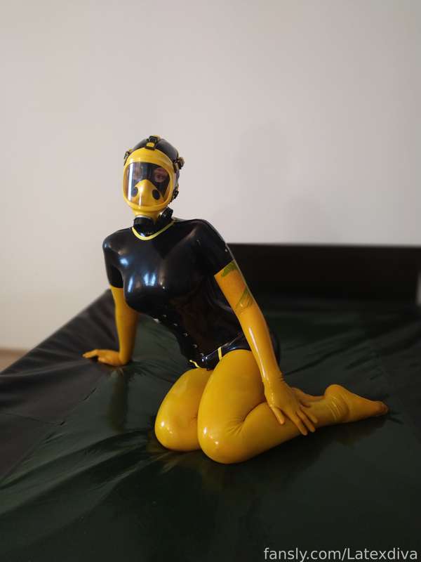 Latexdiva - Fansly - 28 Aug, 2022 24