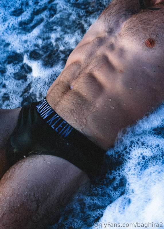 Did a super cool shooting while on vacation🌊. Might be more .. 23