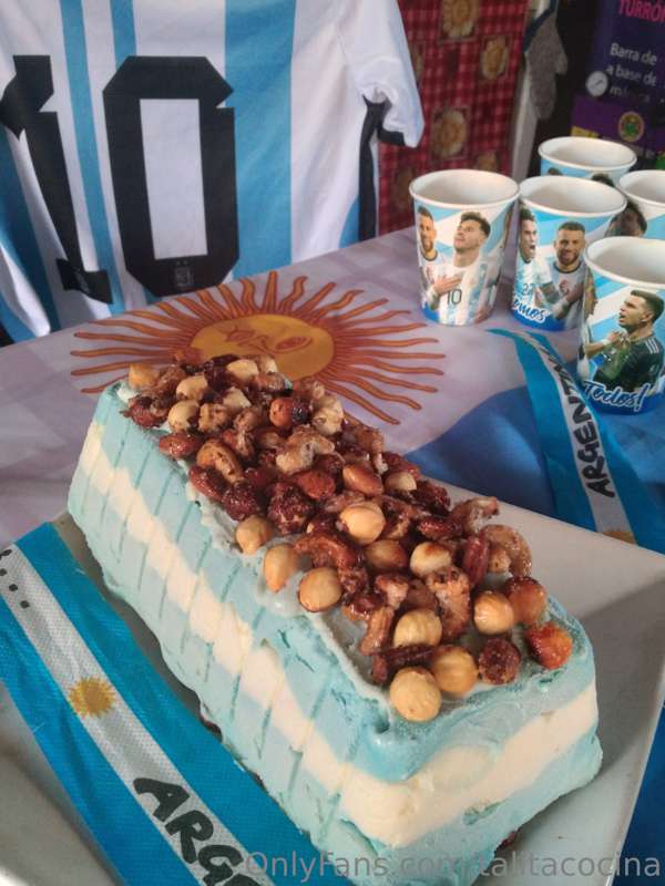 Postre helado Argentina  🇦🇷 Campeón Mundial!

Para el helado.. 4
