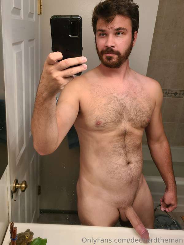 I fuck with this outfit. And bonus nude. 1